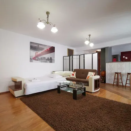 Apartament Penthouse * Брашов