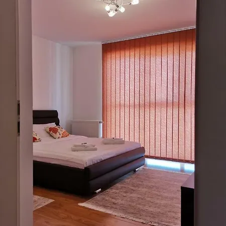Apartament Penthouse * Брашов